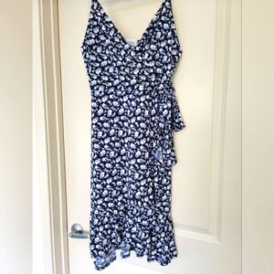 Kaileigh Blue & White Sleeveless Surplice Dress (Size 10)